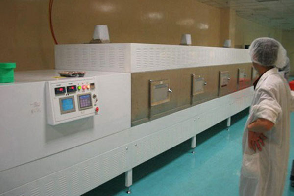 微波灭菌设备在食品工业中的重要性(xìng)和优势 微波灭菌设备在食品工业中的重要性和优势